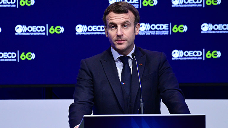 Μακρόν για Brexit: «Η ενότητα και η σθεναρή στάση της Ευρώπης απέδωσε»